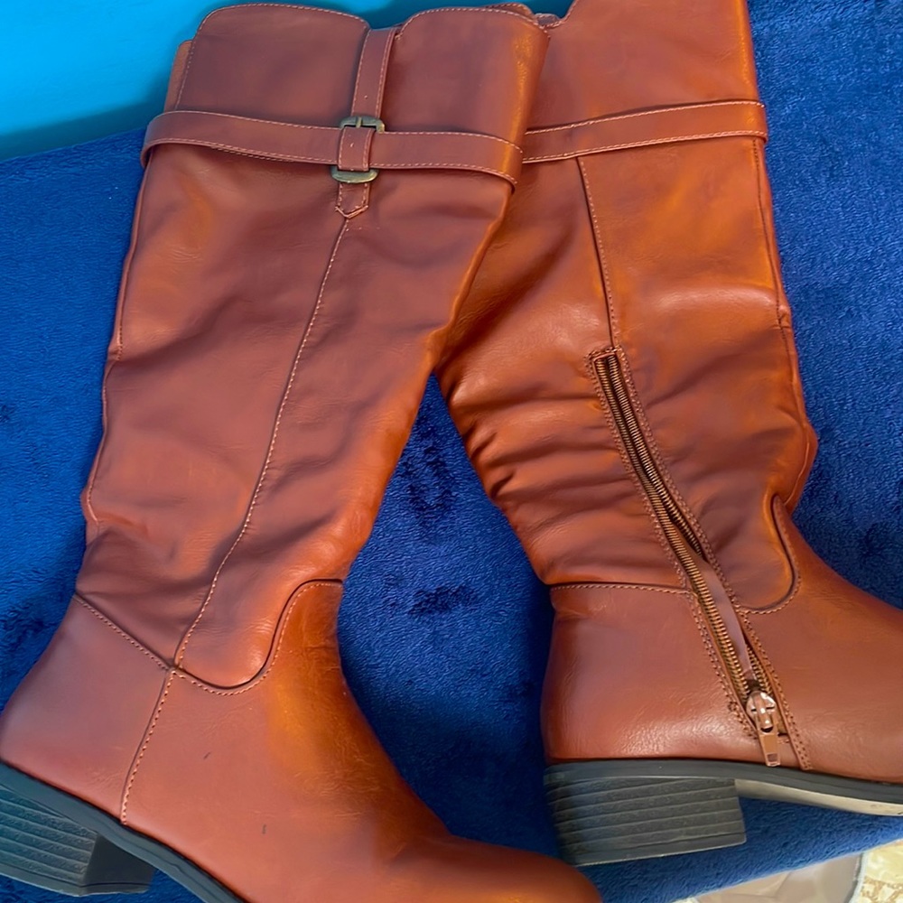 Almost new boots